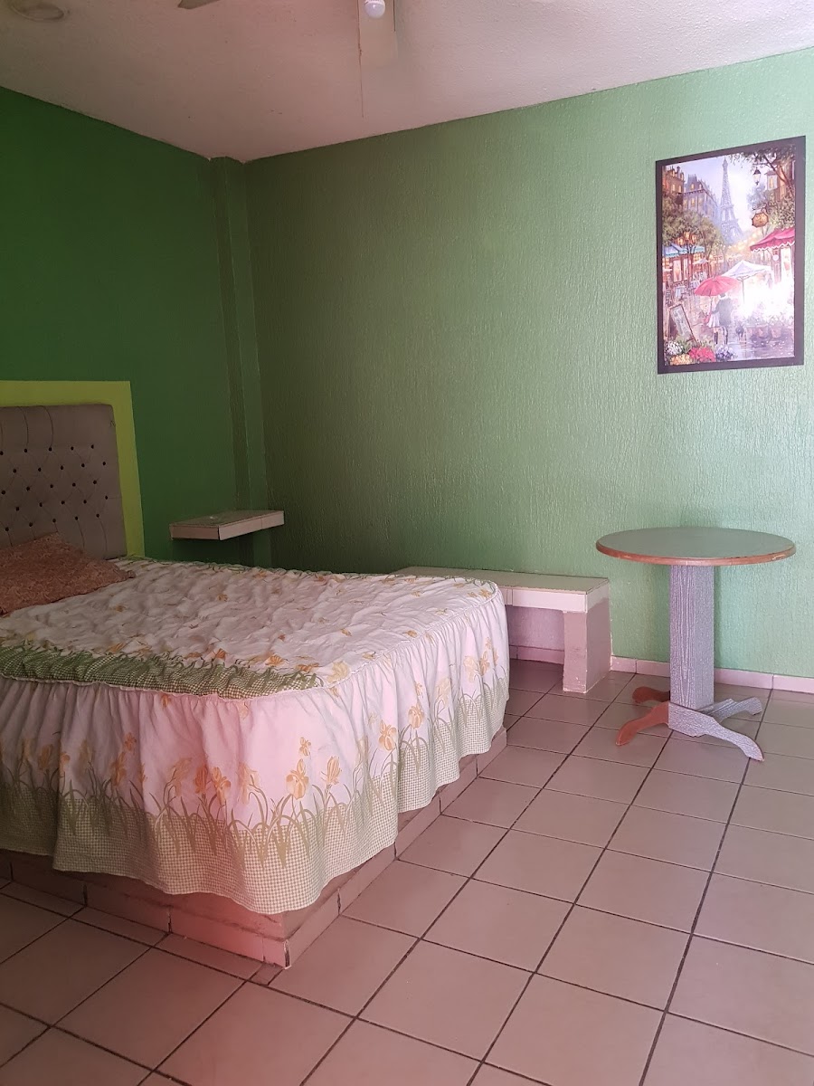 Hotel Río Escondido